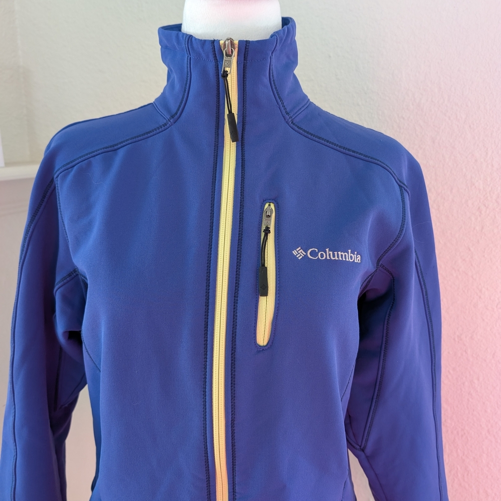 Columbia Women's Performance Jacket